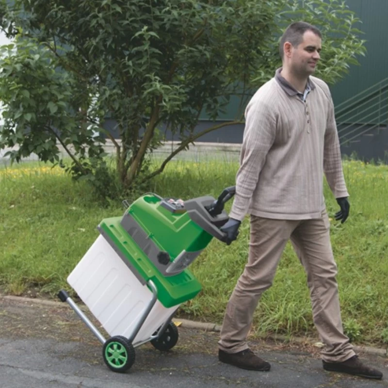 Broyeur à végétaux électrique