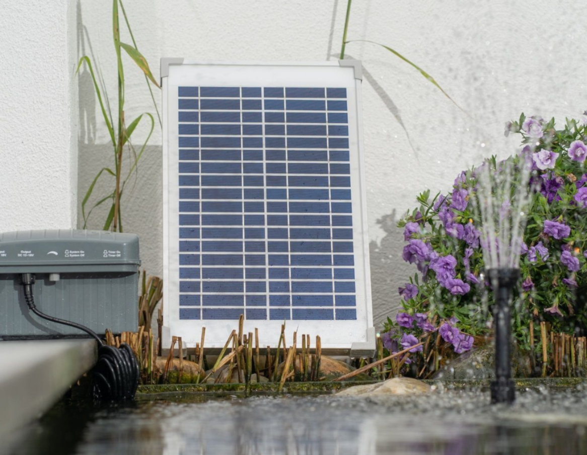 Pompe solaire pour fontaine - SolarMax - Jardinet - Équipez votre jardin au  meilleur prix